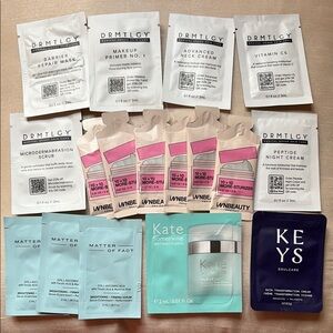 Skincare Sample Set